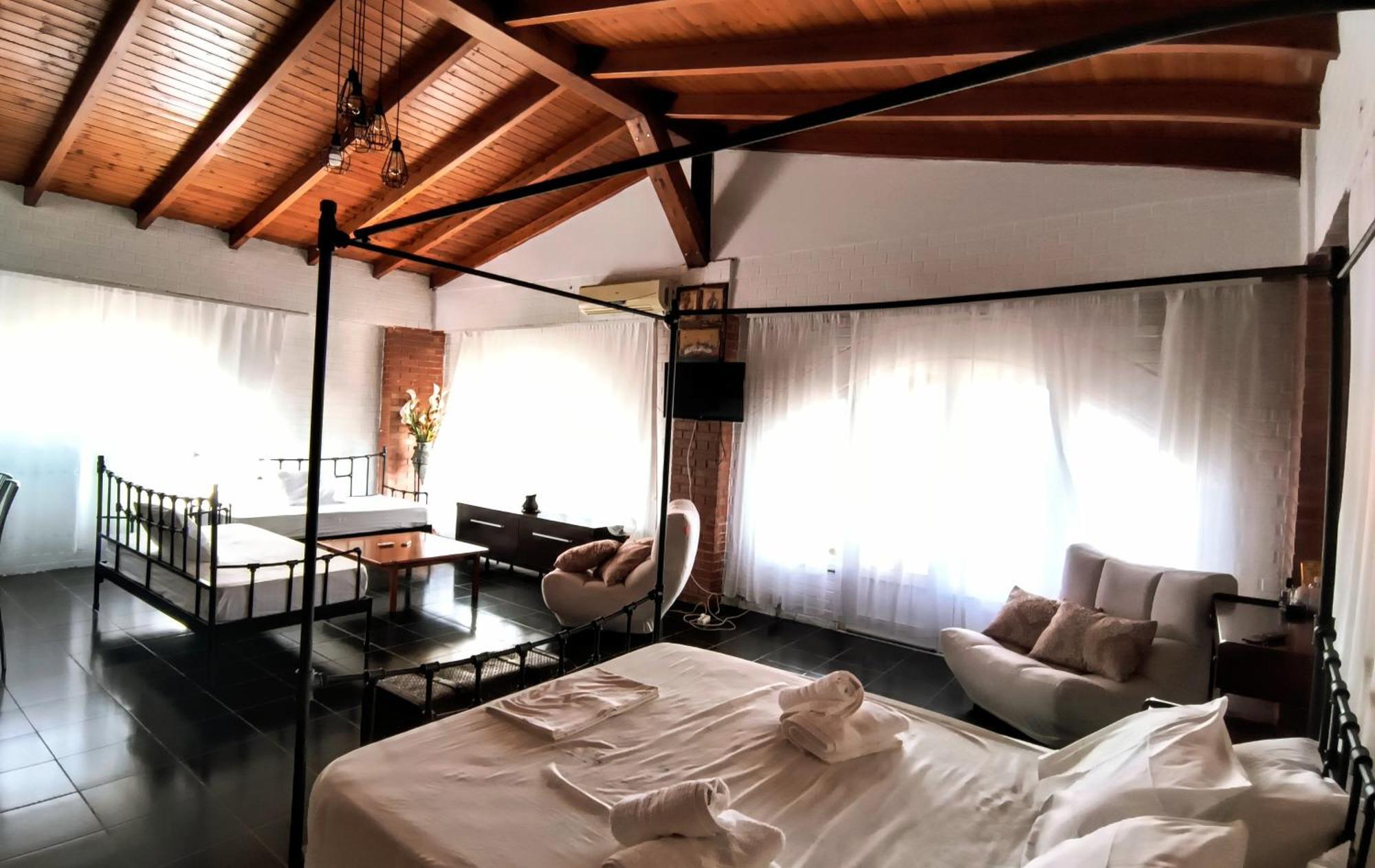 Polyxeni Apartments & Rooms Qeparo Esterno foto