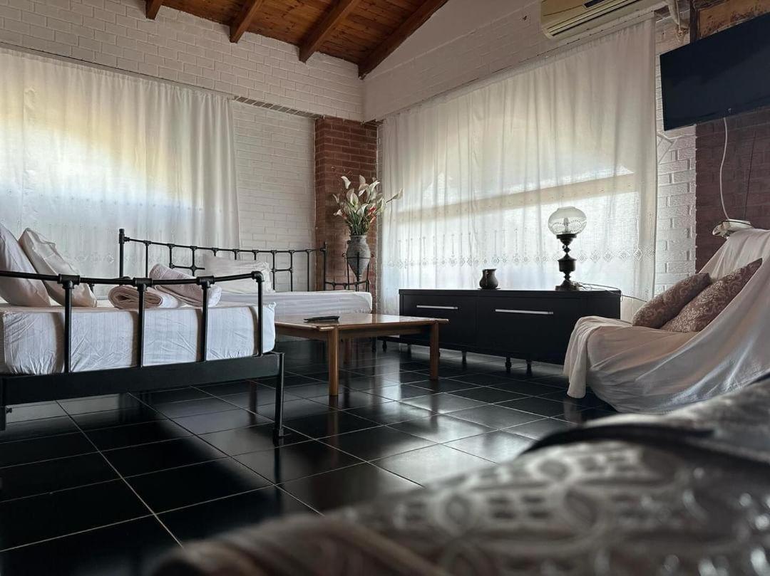 Polyxeni Apartments & Rooms Qeparo Esterno foto